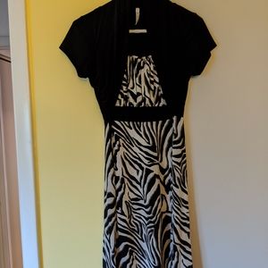 Black, white, and grey zebra print dress w/cover